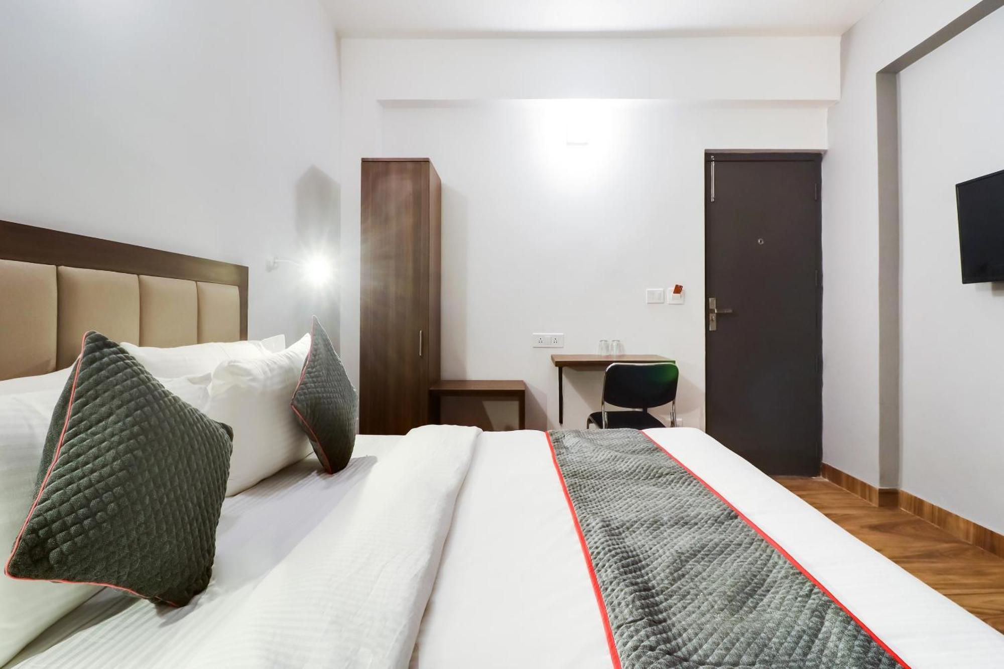 Townhouse Townhouse Clark Inn Patna  Zewnętrze zdjęcie